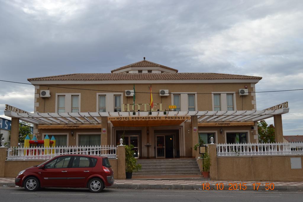 Hotel Poniente Moraleda De Zafayona Luaran gambar