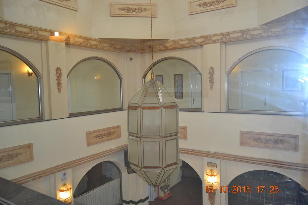 Hotel Poniente Moraleda De Zafayona Luaran gambar