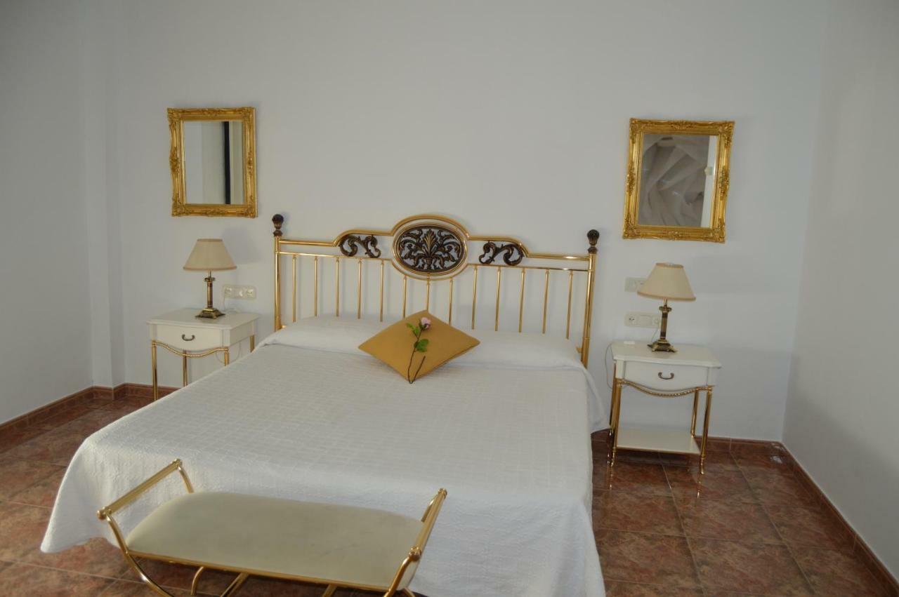 Hotel Poniente Moraleda De Zafayona Luaran gambar